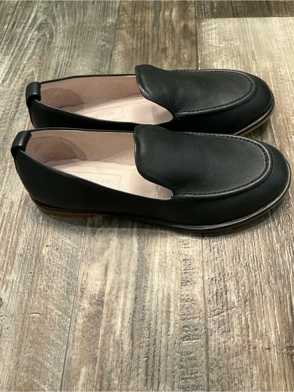 Women's Black Leather Slip-On Loafers - Elegant Everyday Flats Size 7 - Picture 8 of 16